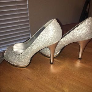Silver glitter pumps size 9